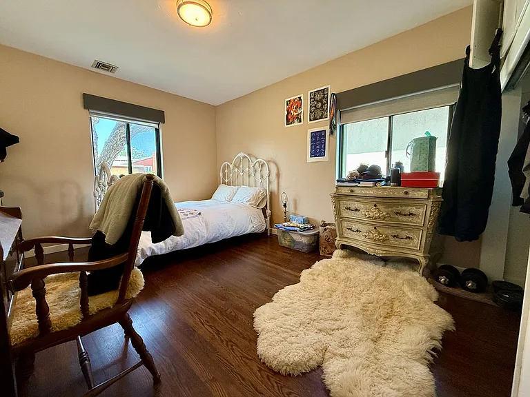 4221 Hill St — Photo 25