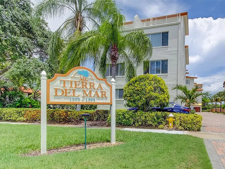 1575 Pinellas Bayway Way S #1575 — Photo 80