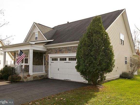 3rd image of 110 Merganser Ct
