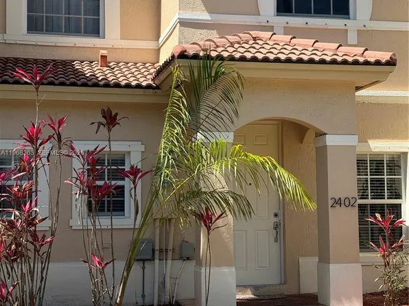 2402 NE 41st Pl, Homestead, FL 33033