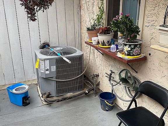 5th image of 807 S Mollison Ave Unit 32
