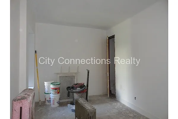 Rented by City Connections Realty | media 28