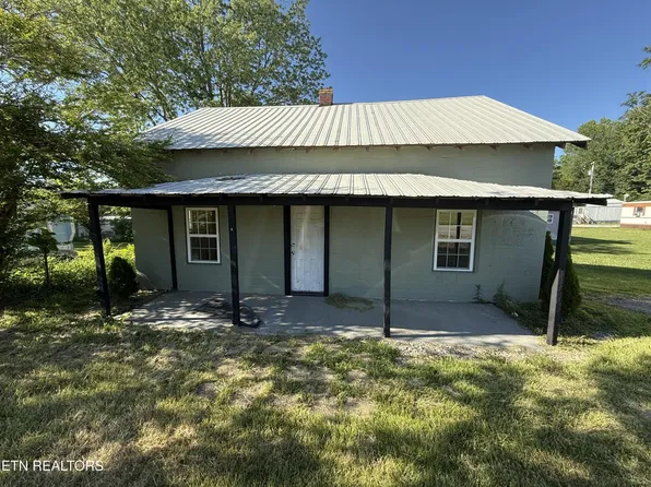 210 Woodlawn Ave E, Jamestown, TN 38556
