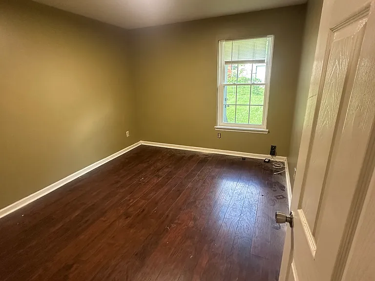 1198 Mount Rushmore Way — Photo 2