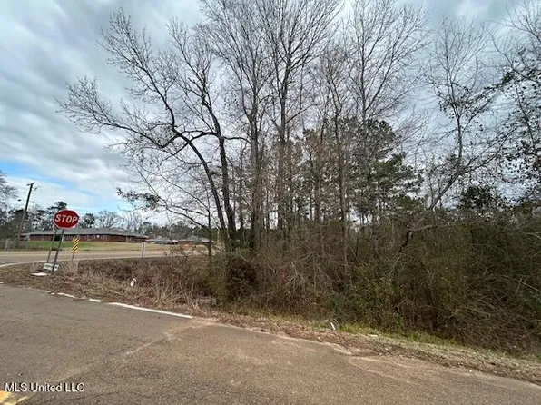 Oak St, Gloster, MS 39638