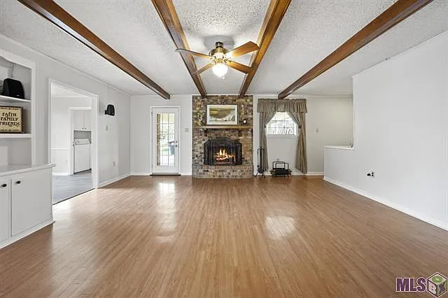 1034 Leycester Dr — Photo 4