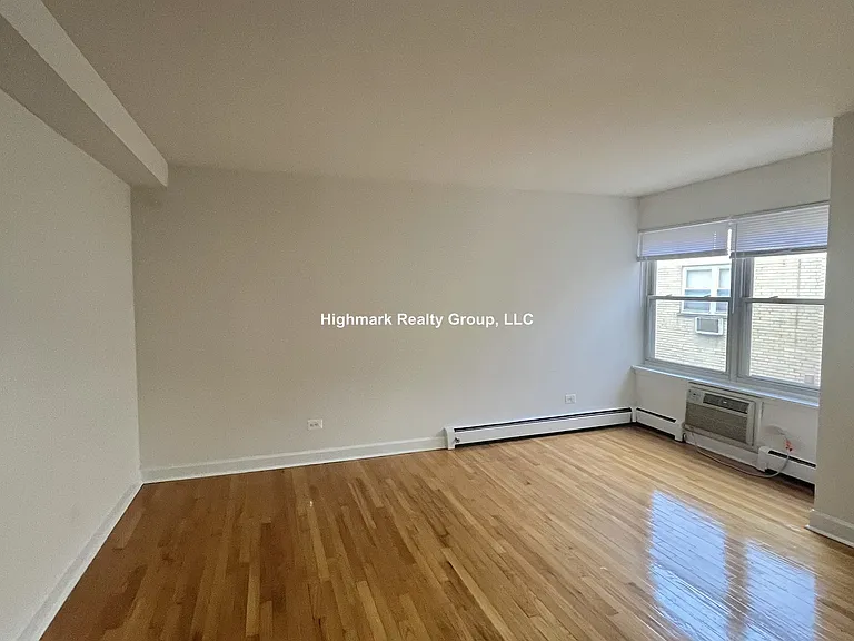 6830 N Sheridan Rd #663 — Photo 4