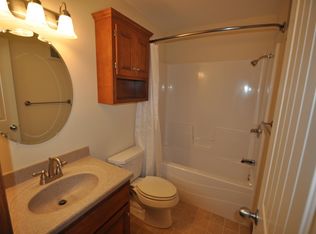 2805 Rolling Oaks Rd, Burnsville, MN 55337