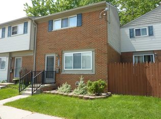 25855 Salem St, Roseville, MI 48066