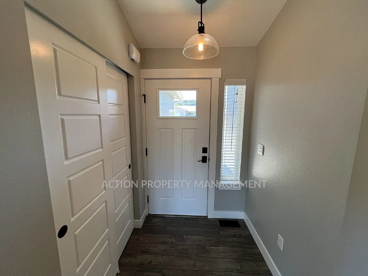 3 bed, 2.0 bath, 1485 sqft, $2,650 — Photo 4