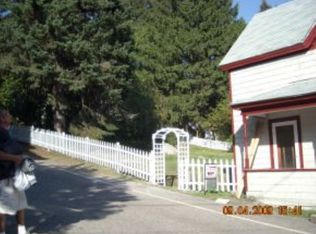 26 Jackson St, Littleton, NH 03561