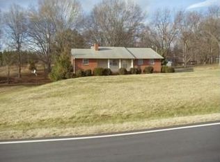 3115 Fraternity Church Rd, Winston Salem, NC 27127