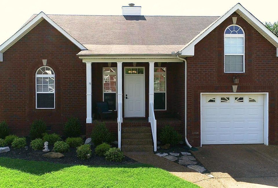 1st image of 111 Dakota Dr