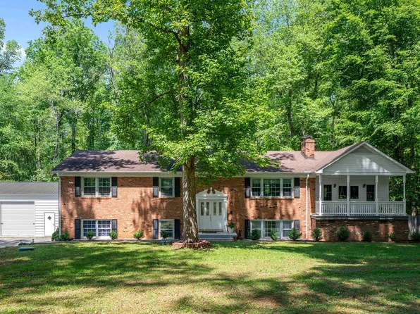 7 Rosehaven St, Stafford, VA 22556