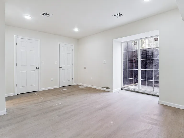 63 N 7th St #2 — Photo 7