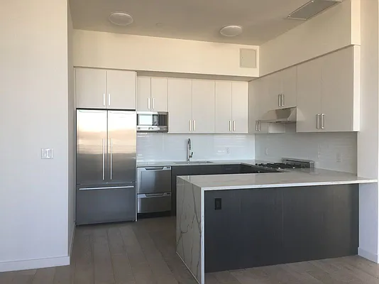 Rented by Tesla Realty Group LLC | media 9