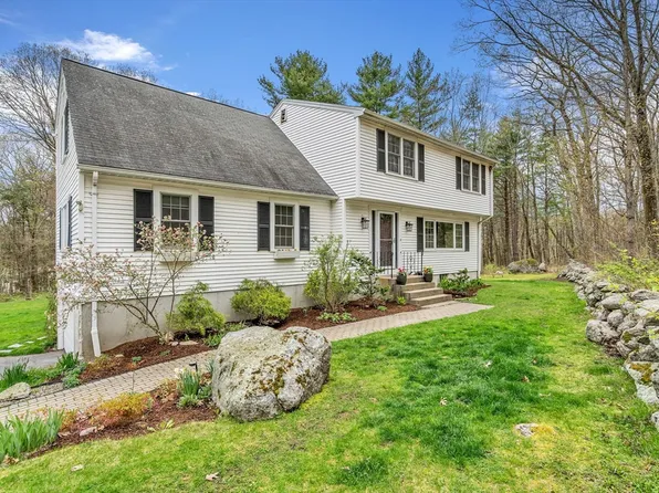 53 Park Ln, Harvard, MA 01451