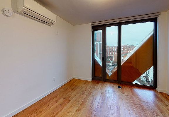 3rd image of 123 Melrose St APT 514