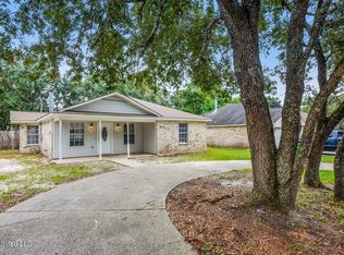 1504 S 9th St, Ocean Springs, MS 39564 | MLS #4063116 | Zillow