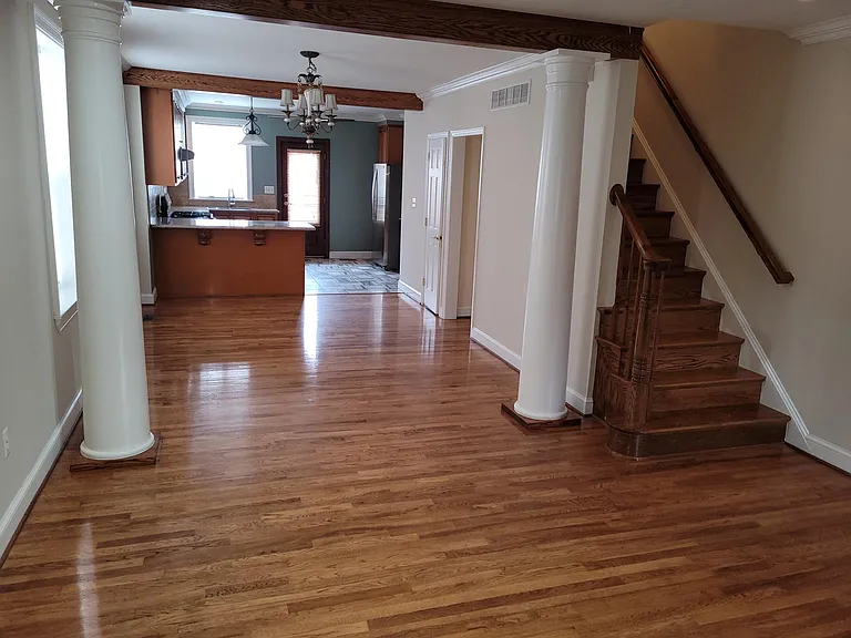 333 Folcroft St — Photo 7