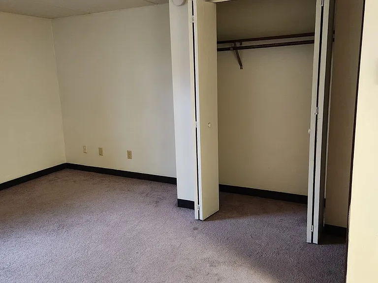 603 New Castle Rd #B — Photo 3