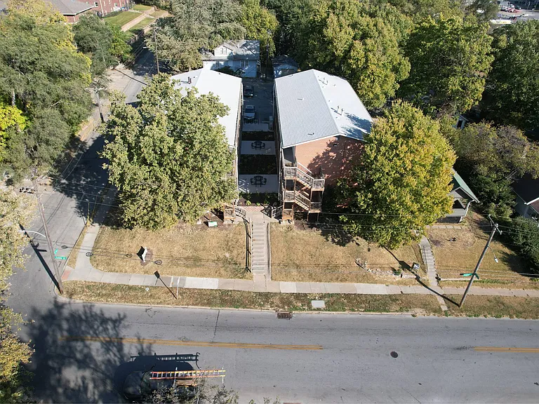 Drone of Cuming St. Apartments.