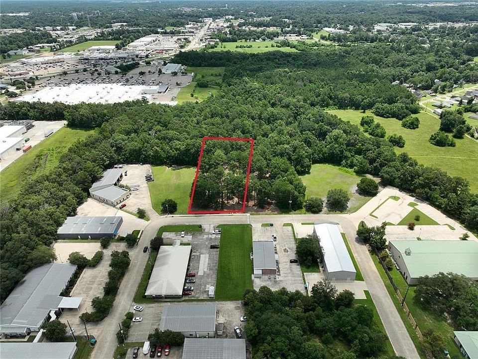 1st image of 131 Robinhood Dr