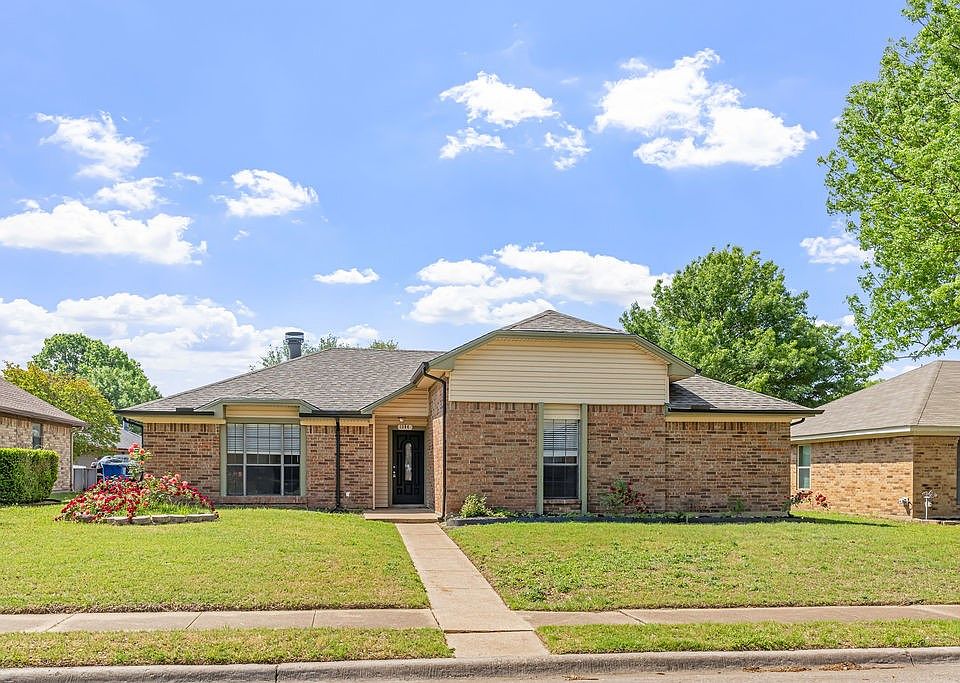 1st image of 1304 Petunia Dr