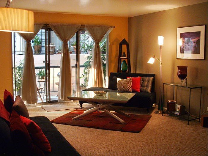 Living Room as you enter