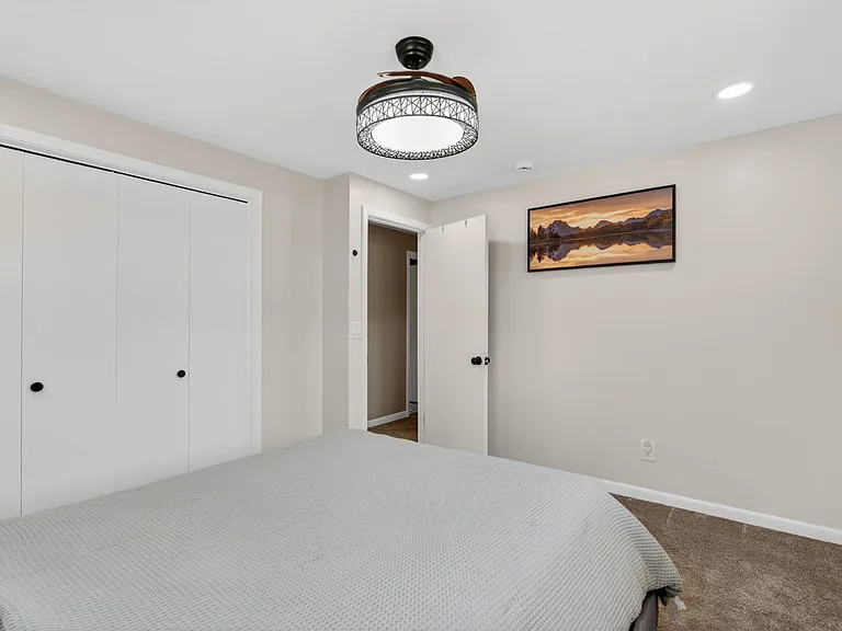 2091 W State Route 102 — Photo 23