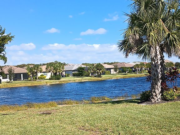 2nd image of 16025 Palmetto Prairie Dr