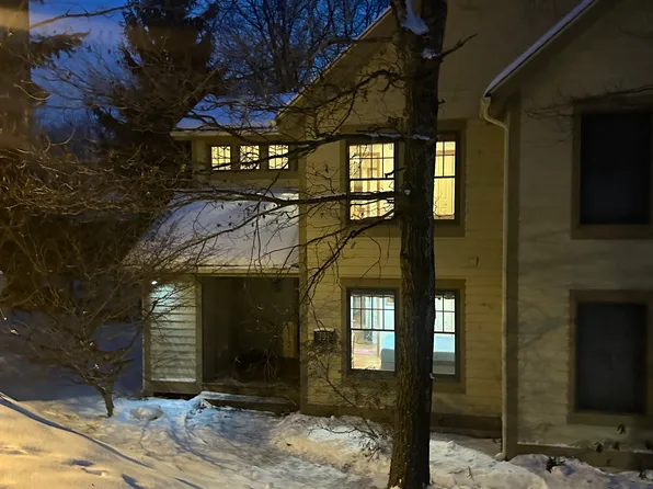 395 Vista Dr, Tannersville, PA 18372