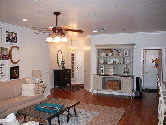 4th image of 3710 S Coach House Dr