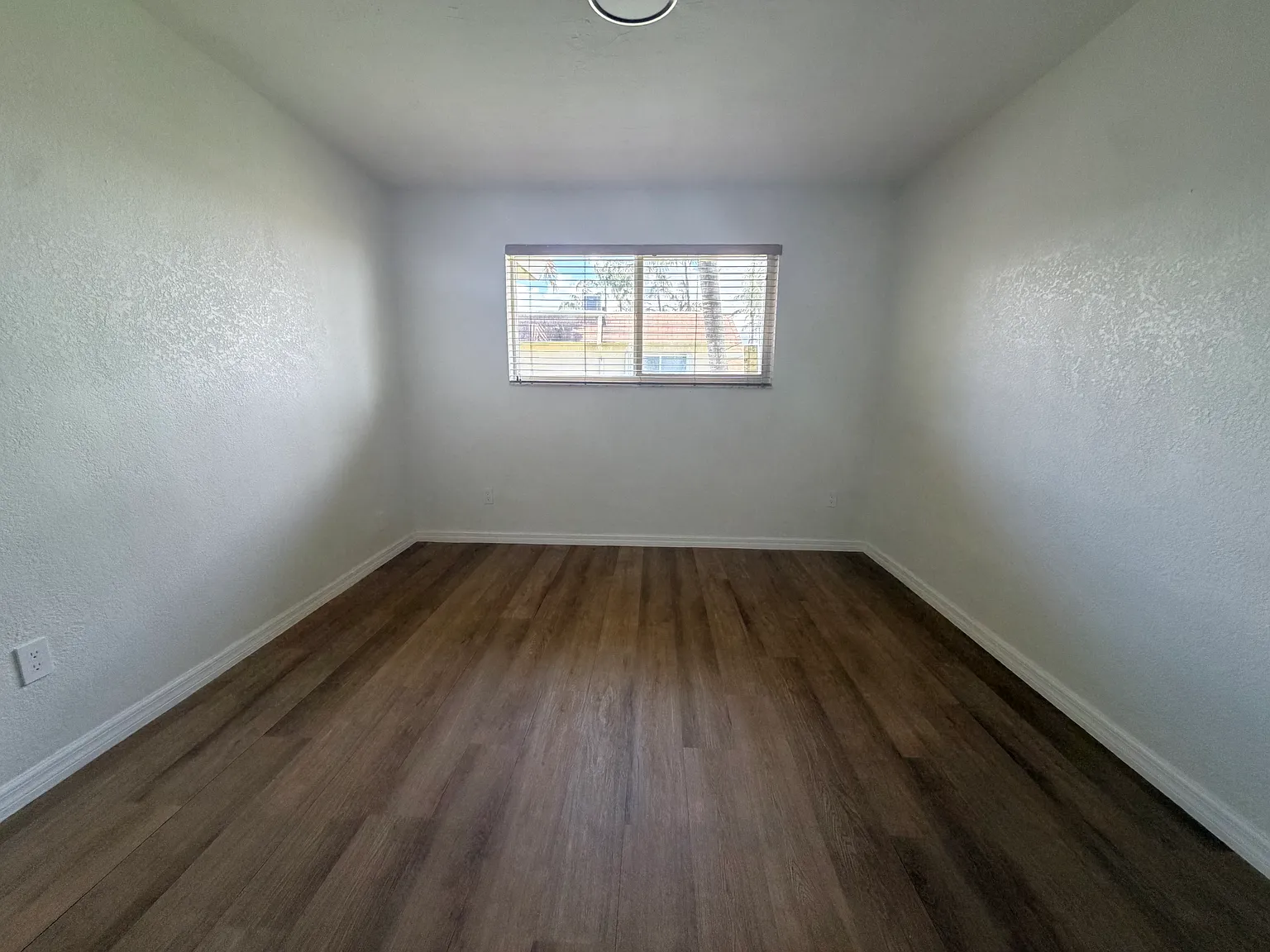 1 bed, 575 sqft, $1,650 — Photo 3