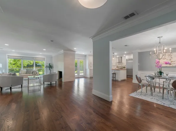 4242 Walnut Hill Ln, Dallas, TX 75229