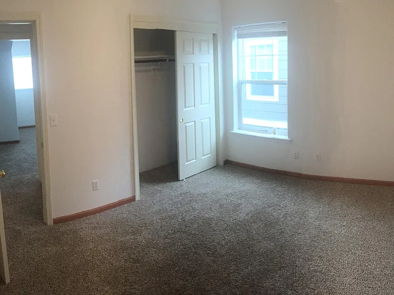 1292 Clearsprings Dr — Photo 11