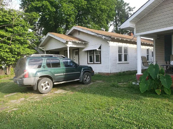 1227 W 5th St, Okmulgee, OK 74447