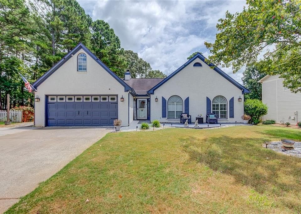 1st image of 912 Heartwood Cir
