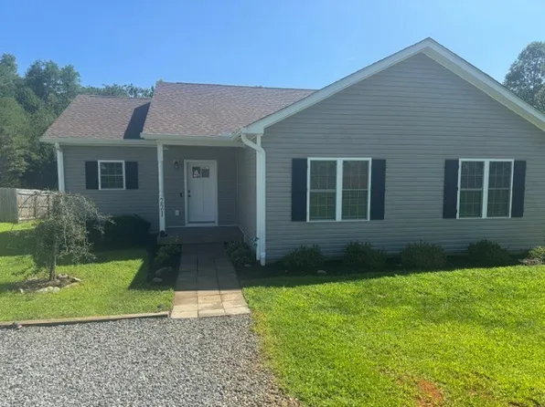 221 Barrington Dr, Stanardsville, VA 22973