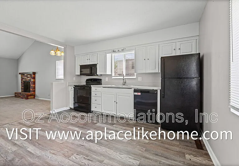9702 Shepherds Dr #B — Photo 7