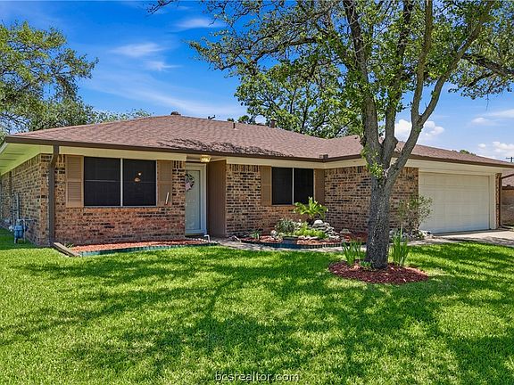 2nd image of 3807 Kelli Ln