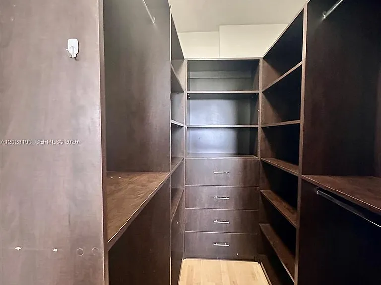 185 SE 14th Ter #2809 — Photo 18