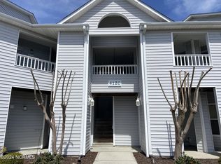 4120 Breezewood Dr APT 202, Wilmington, NC 28412