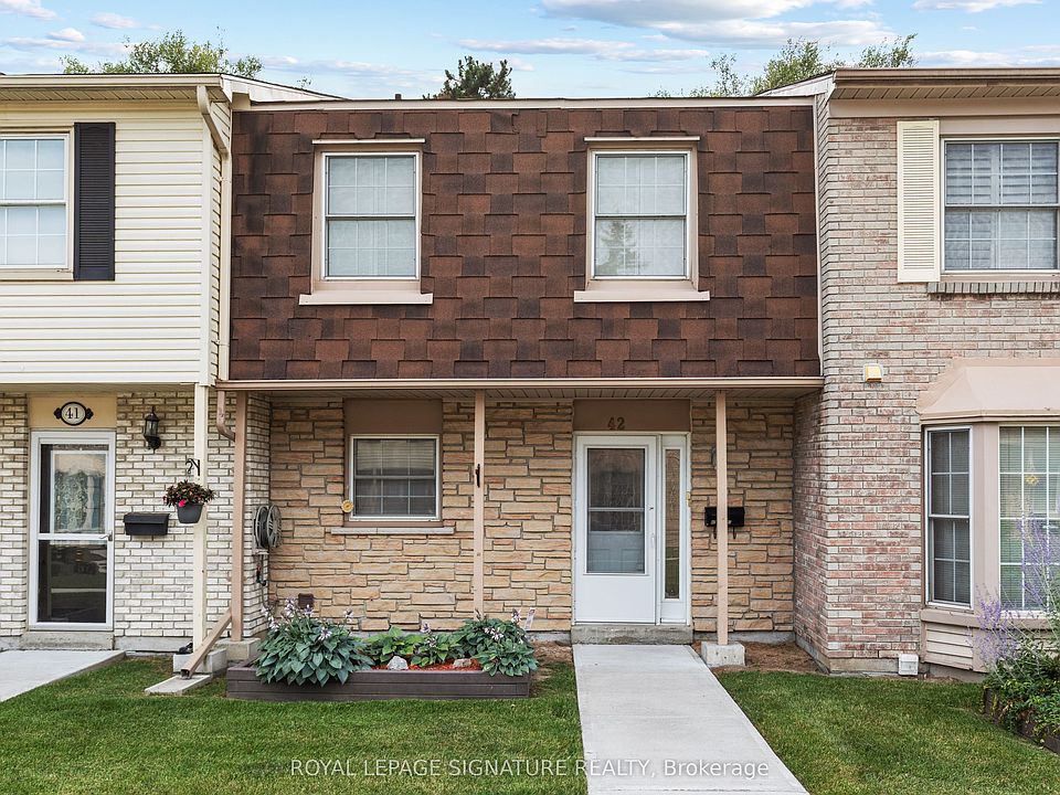 1st image of 580 Eyer Dr #42