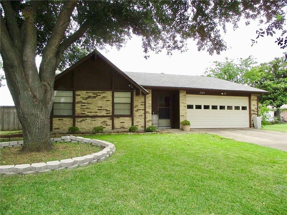 1st image of 2525 Magnolia Ln