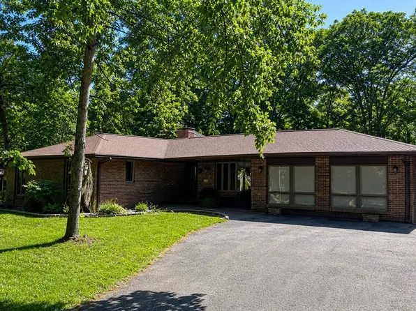 14309 K B Rd, Capron, IL 61012