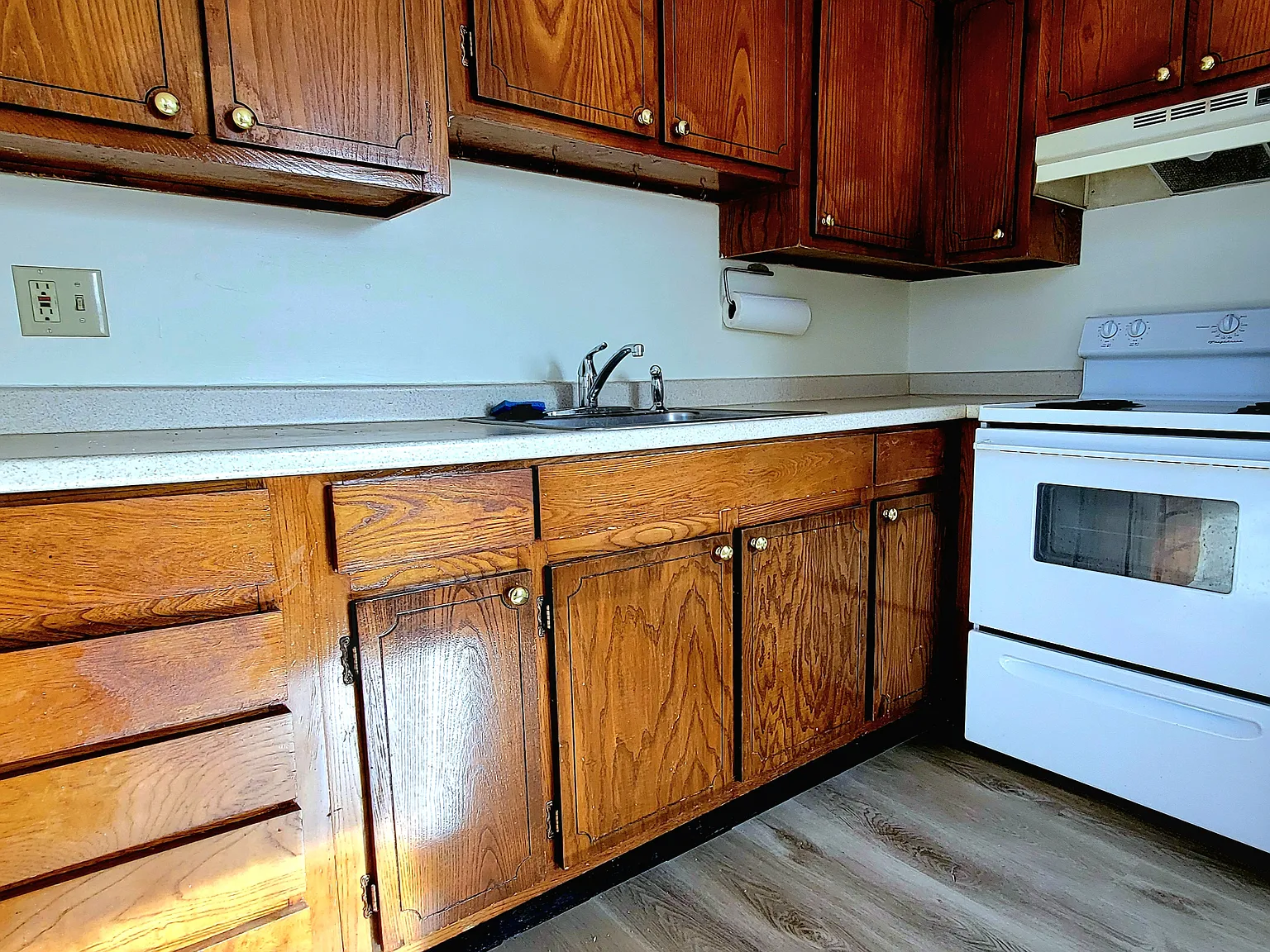 2 bed, 860 sqft, $1,750 — Photo 2