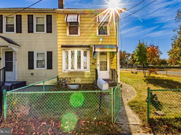 852 W 2nd St, Florence, NJ 08518