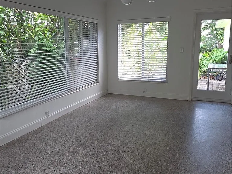 2532 Garfield St — Photo 13