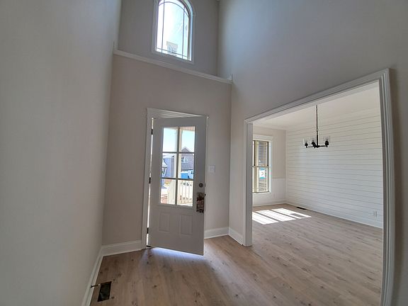3rd image of 5 River Chase Lot 5